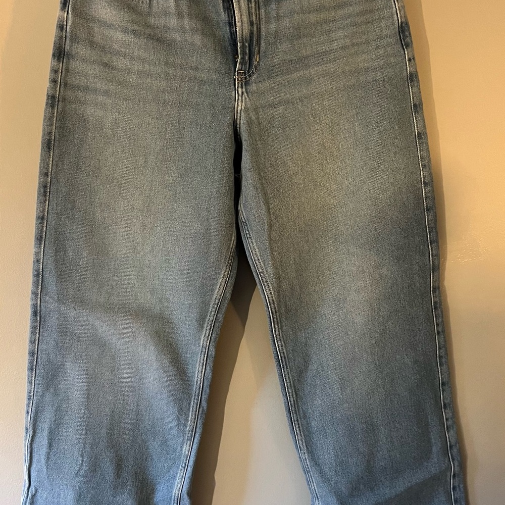 Hollister Women's Relaxed Jeans in Light Blue